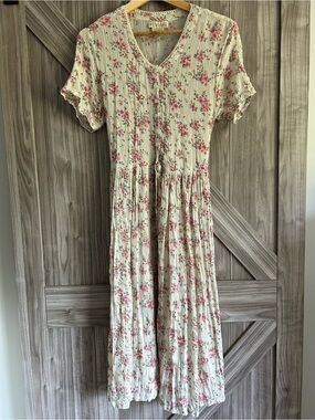 Vintage 90s Country Romance Crinkle Floral Midi Dress